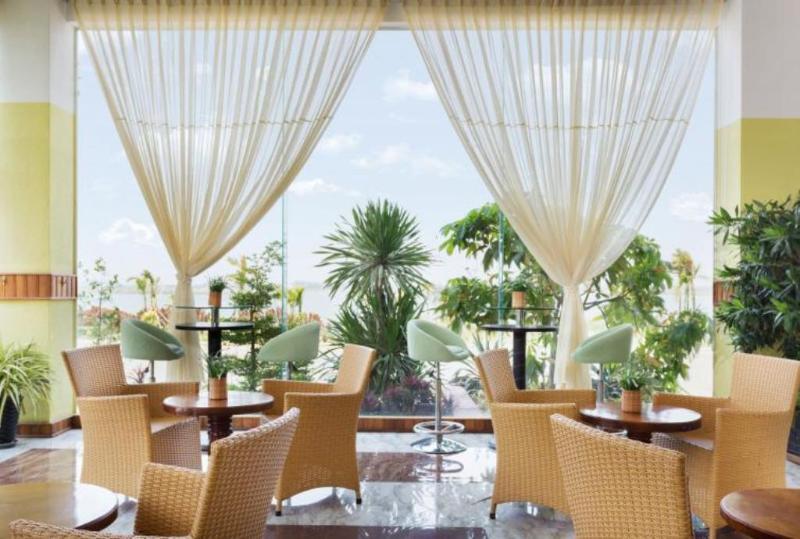 High Sky Hotel Phnom Penh Exterior foto